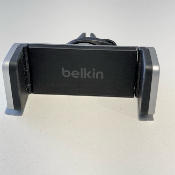 ๐๏ธ4 for 20$ Belkin Car Vent Mount - Picture 6 of 7